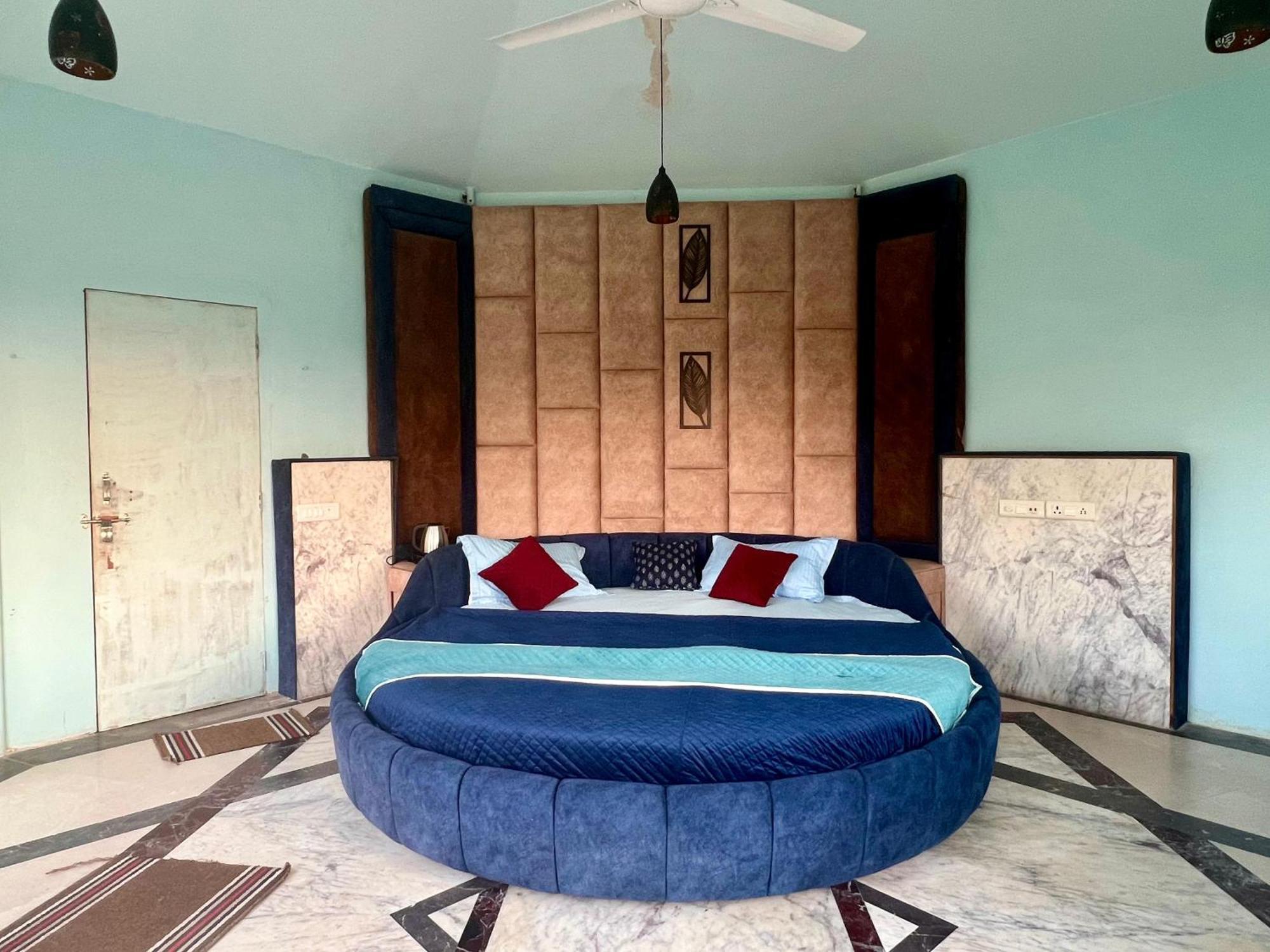 Gazibo Elegant Farm Stay With Swimming Pool Jaipur Exterior foto