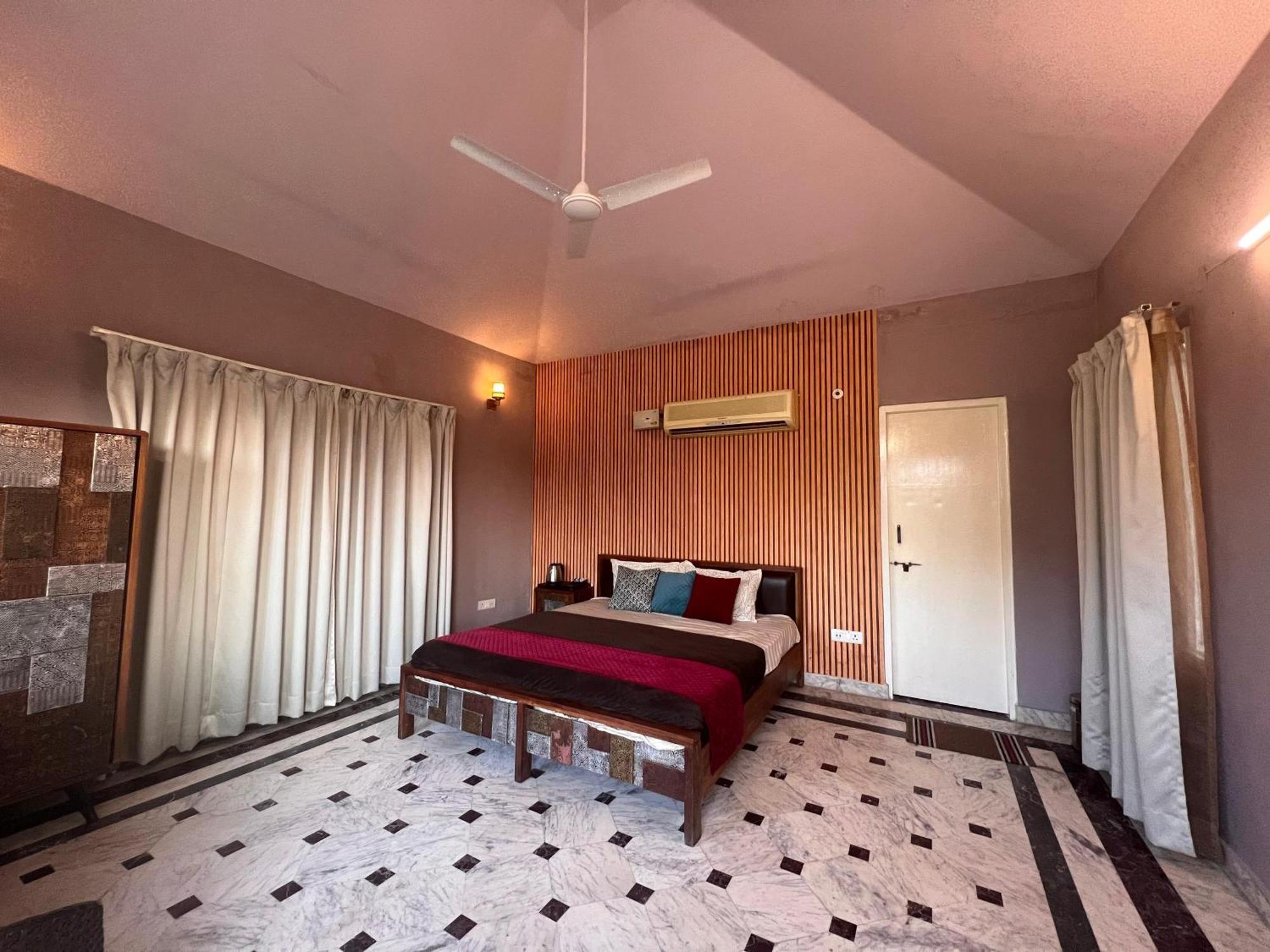 Gazibo Elegant Farm Stay With Swimming Pool Jaipur Exterior foto
